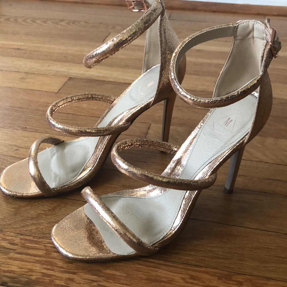 Stunning rose gold heels